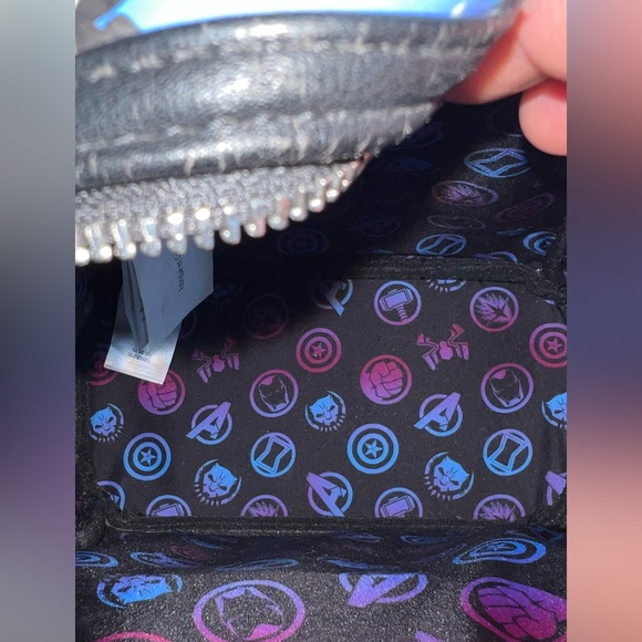 Disney Loungefly Marvel Avengers Mini Backpack - Picture 8 of 9